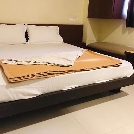 Staymaker Bright Palace Residency Shimoga Εξωτερικό φωτογραφία